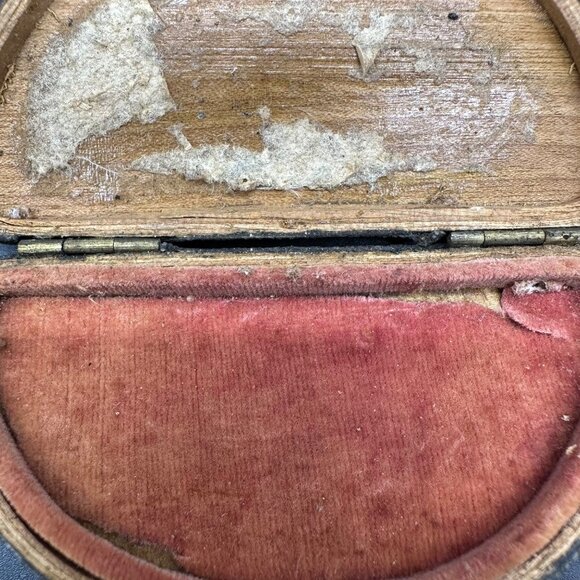 Antique Fish Skin Compact Box Wooden Pink Velvet Black Vanity Victorian Trinket - Picture 10 of 14